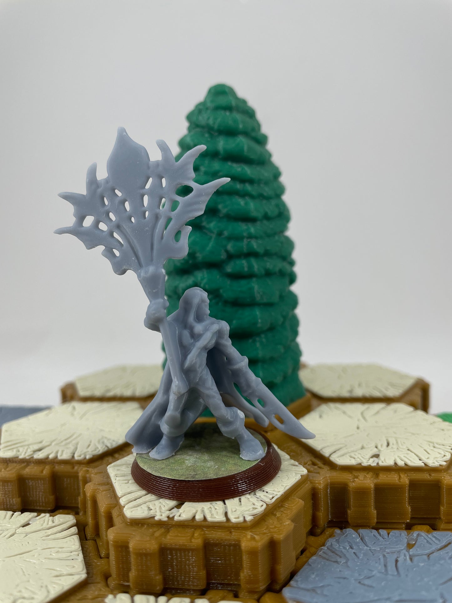 Acolarh - Ullar Flag Bearer (standard base)
